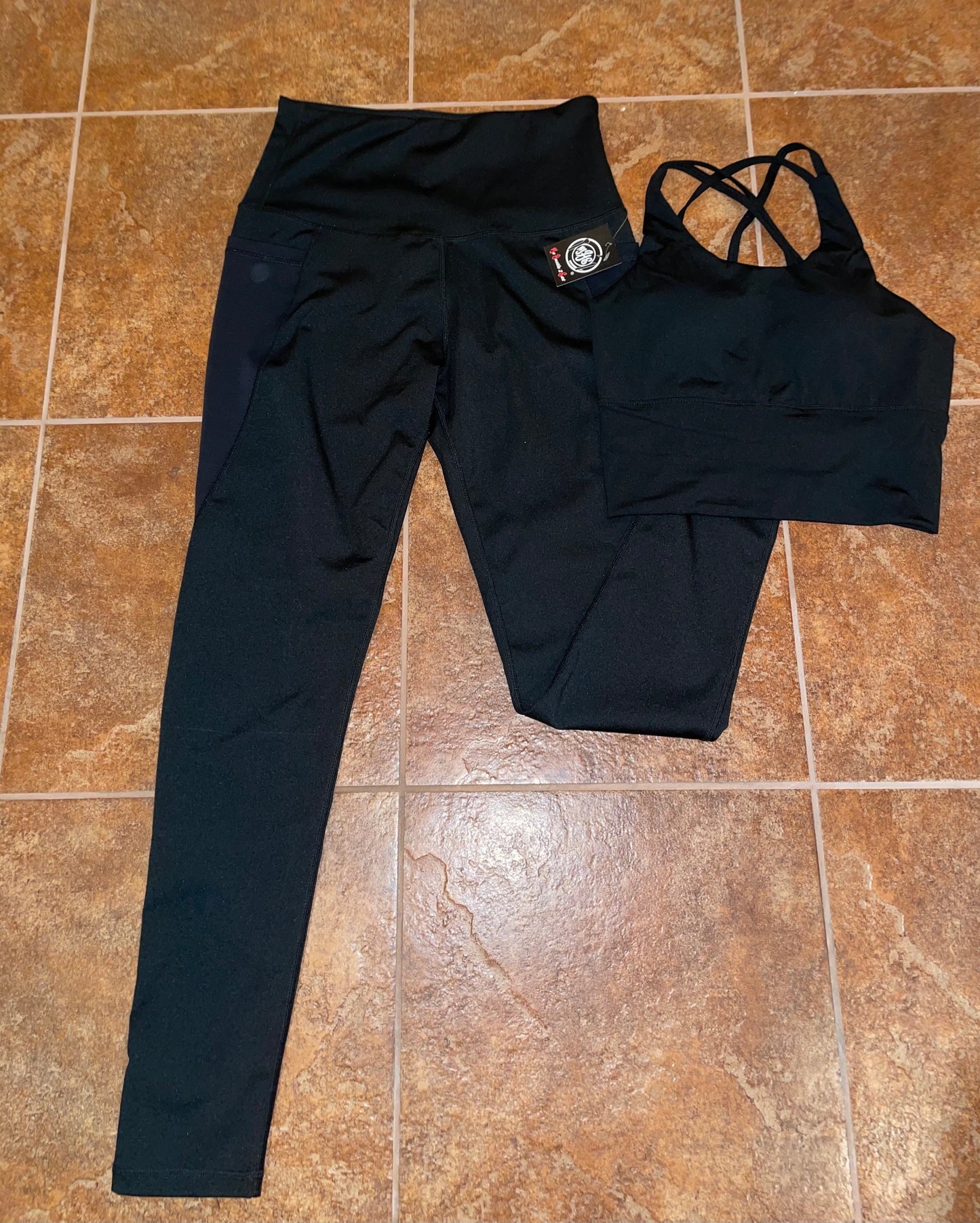 2 Piece Fitted Leggings with Sports Bra Set - Shoes in The Cubby Logo