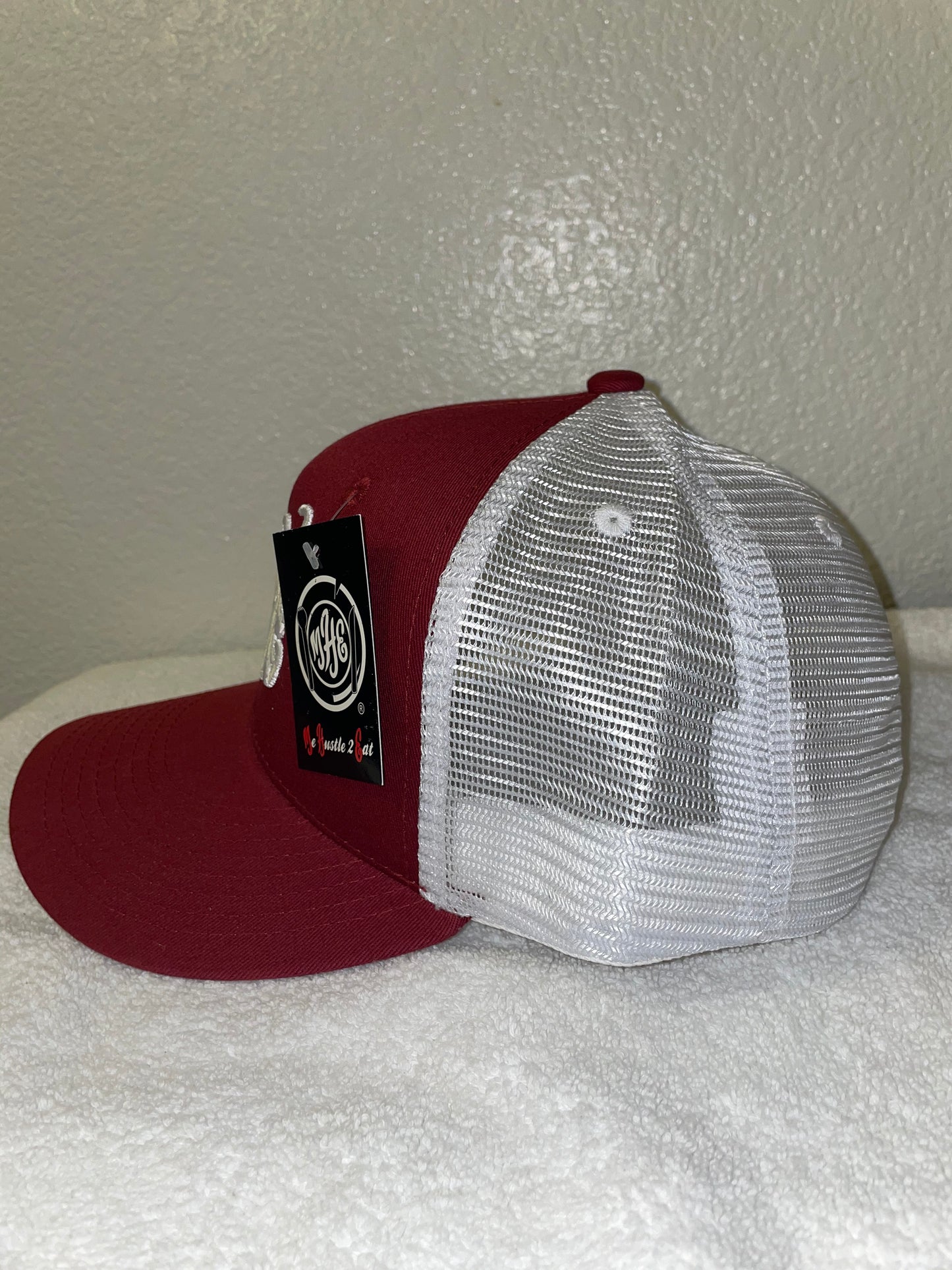 Me Hustle 2 Eat Trucker Hat w/Mesh - Embroidered White Plate Logo