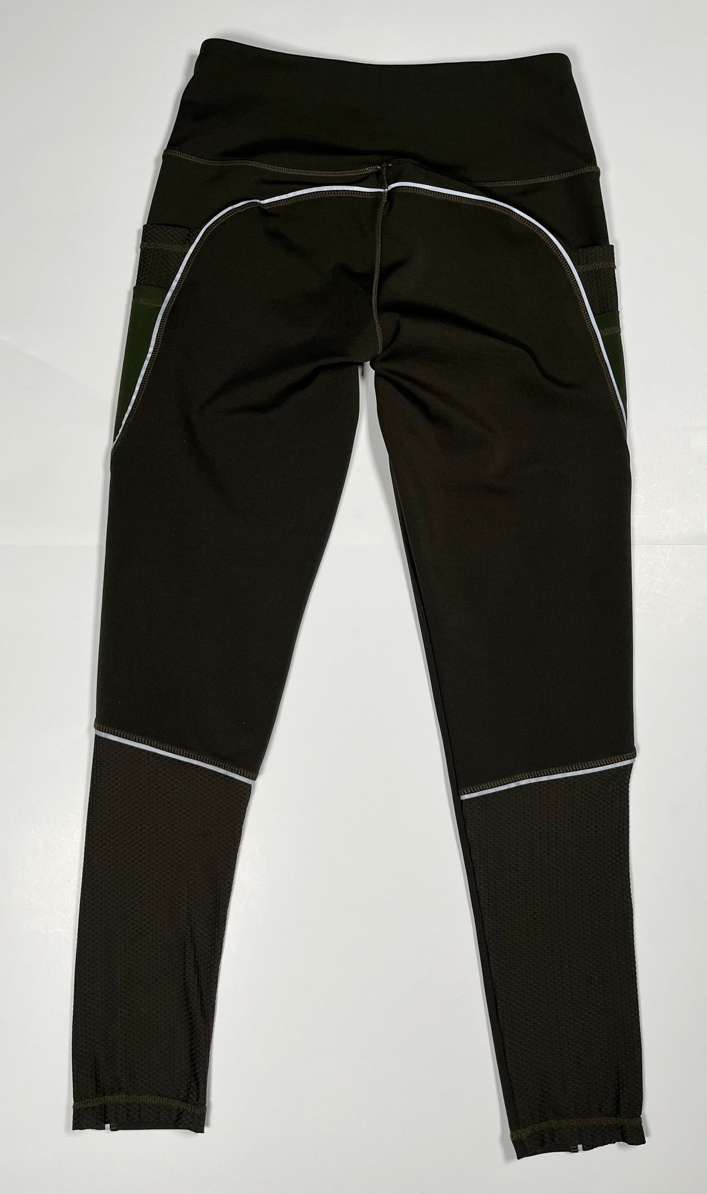 High Waisted Leggings with Mesh & Pockets - Embroidered SNTC Logo